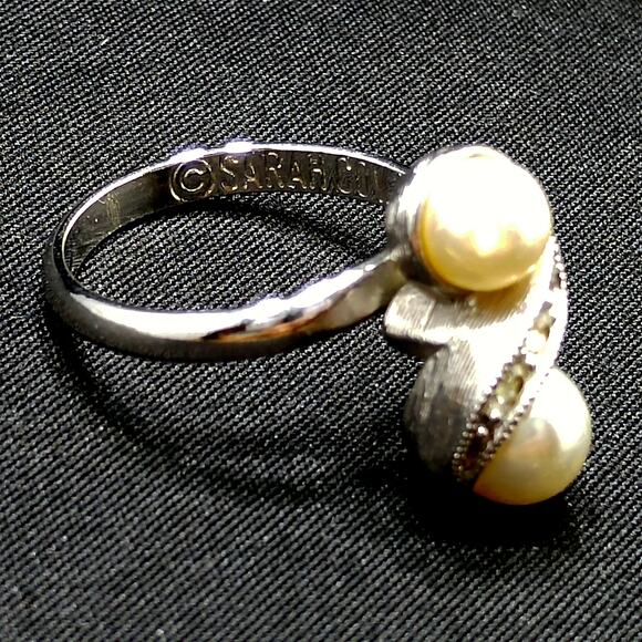 Sarah Coventry "Dawn" Faux Pearl Ring, Silver Tone, 1970s - Picture 9 of 10